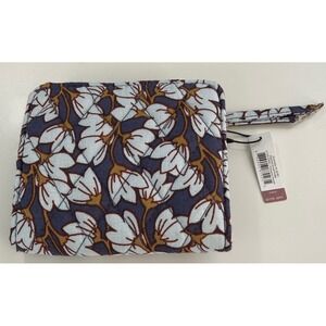 Vera Bradley Essential Small Wallet Pawpaw Flower Quilted Cotton Blue White New